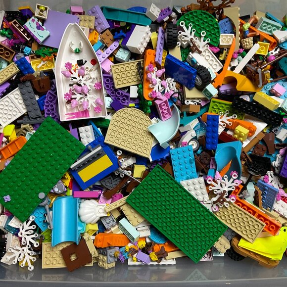 4lbs of Assorted Legos - Picture 2 of 2
